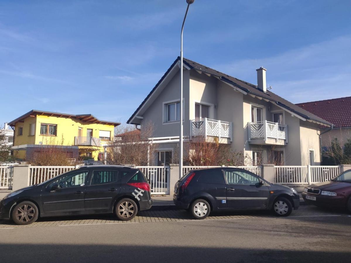 Relax - Ferienhaus In Wien מראה חיצוני תמונה